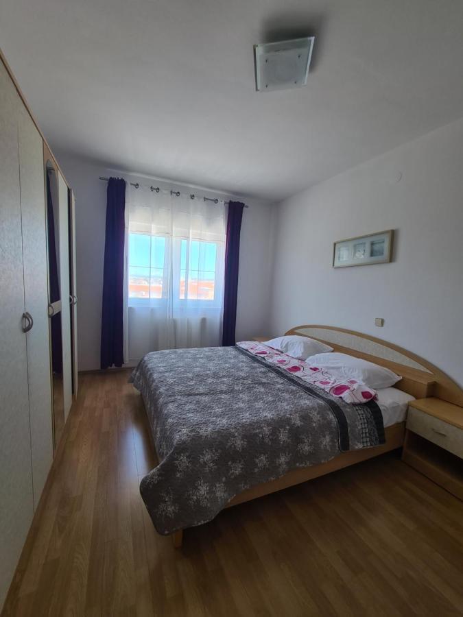Apartmani Emily Pola Esterno foto